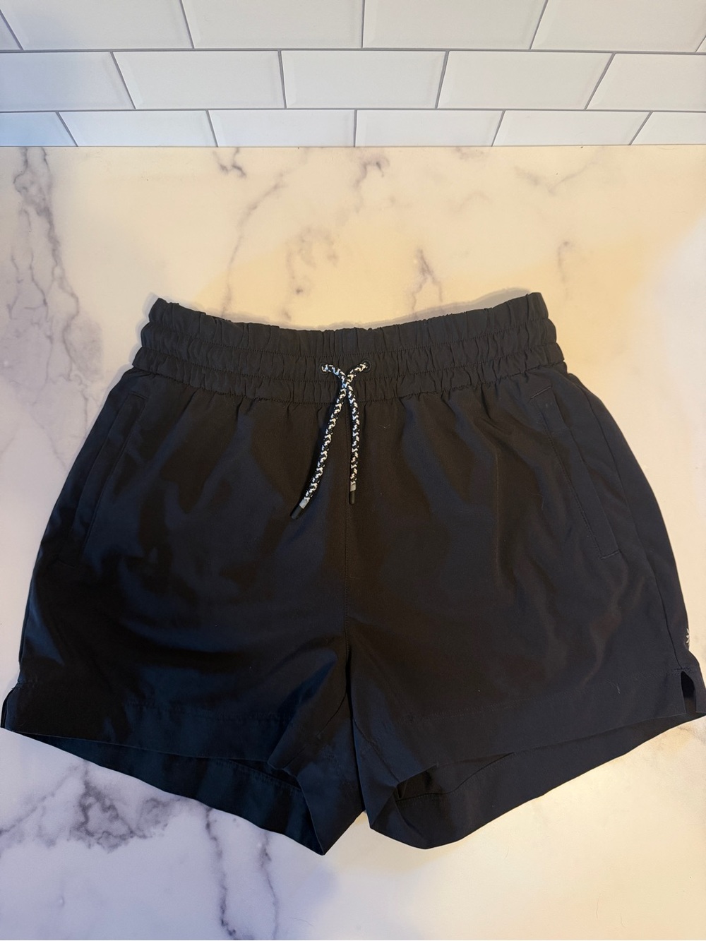 Athleta Girl Black Athletic Running Shorts Size L 12 Drawstring Pockets